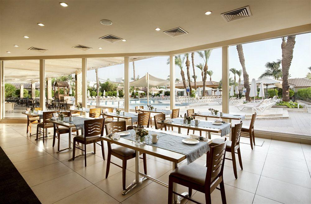Hotel Astral Village 3*